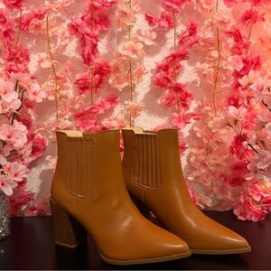Elegant Tan Ankle Boots